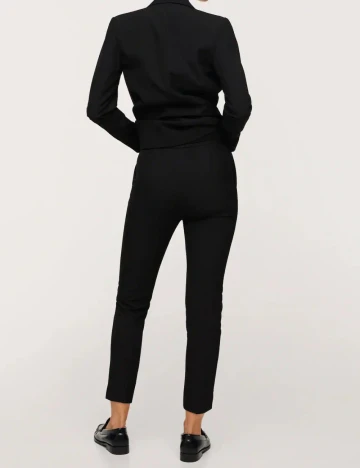 Pantaloni Mango, negru