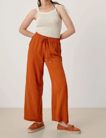 Pantaloni Q/S, maro