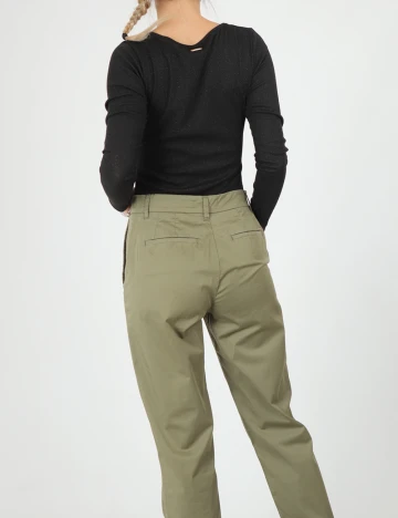 Body Guess, negru Negru