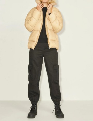 
						Geaca Jack&Jones, crem