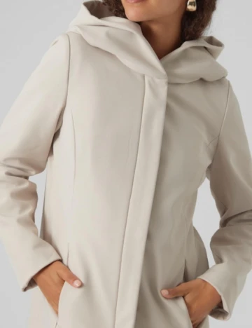 Geaca Vero Moda, crem