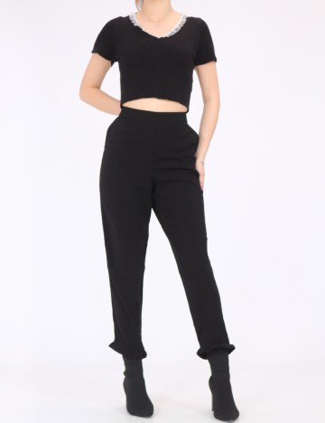 
						Pantaloni Kaffe, negru