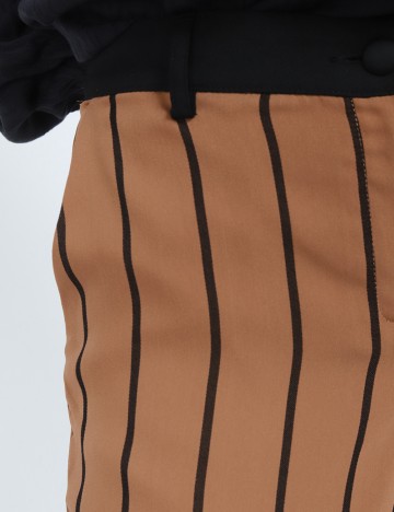 Pantaloni Kaffe, maro
