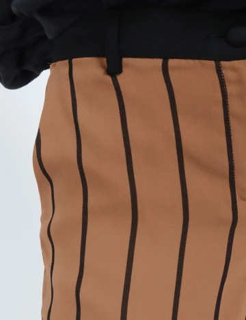Pantaloni Kaffe, maro