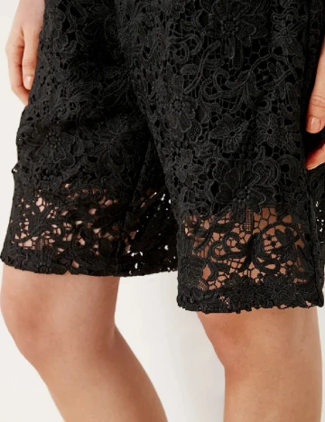 Pantaloni scurti s.Oliver, negru