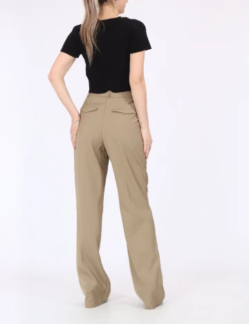 Pantaloni NA-KD, kaki
