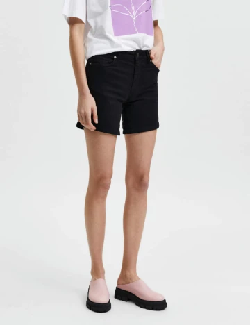 Pantaloni scurti Selected Femme, negru Negru