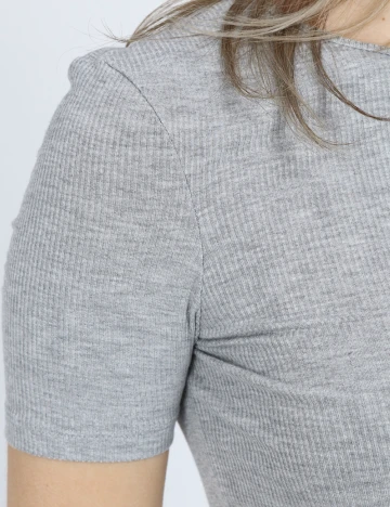 Tricou Pieces, gri