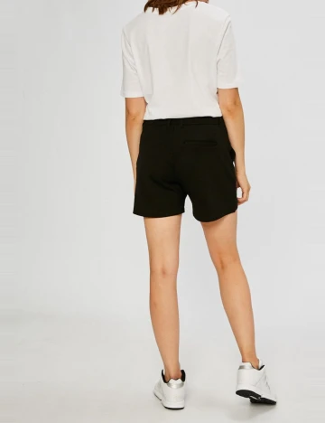 Pantaloni scurti Jacqueline de Yong, negru