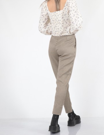 Pantaloni NA-KD, bej