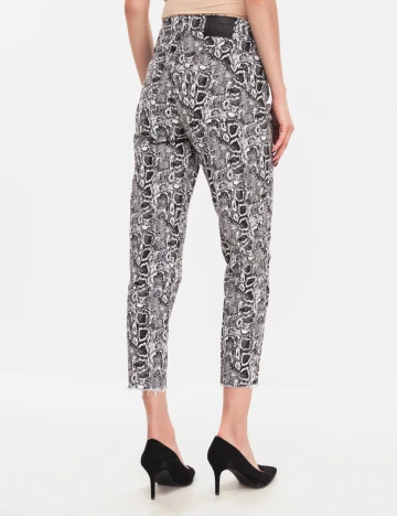 Pantaloni NA-KD, imprimeu sarpe