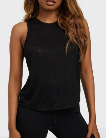 Maiou Only, negru