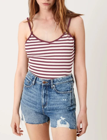 Maiou Q/S, alb