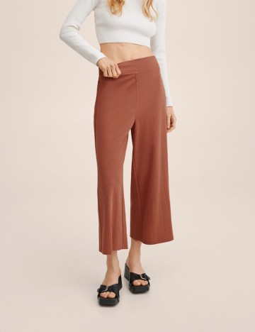 
						Pantaloni Mango, caramiziu