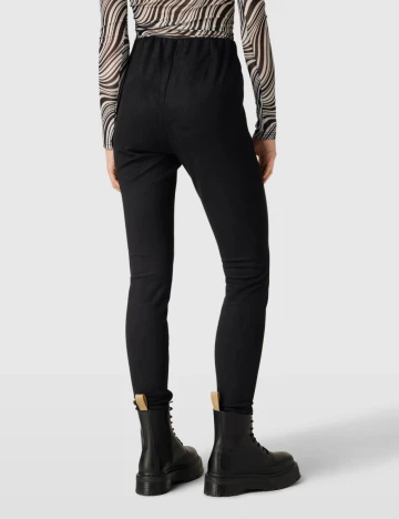 Pantaloni Q/S, negru