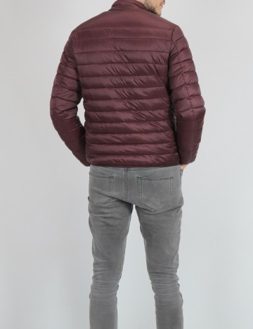 Geaca Reserved, grena