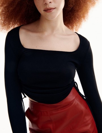 Top Reserved, negru