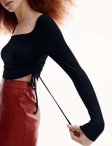 Top Reserved, negru