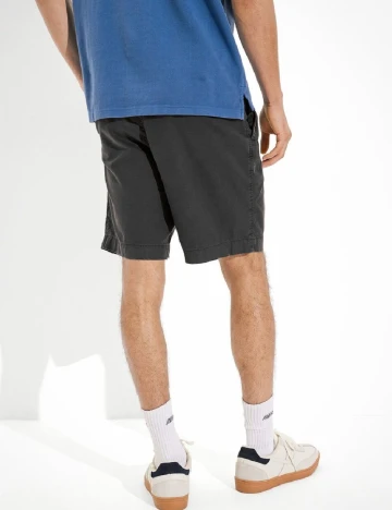 Pantaloni scurti American Eagle, gri inchis