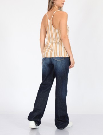 Maiou American Eagle, maro