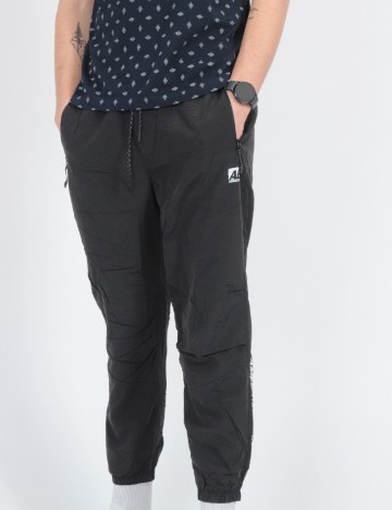 
						Pantaloni American Eagle, negru