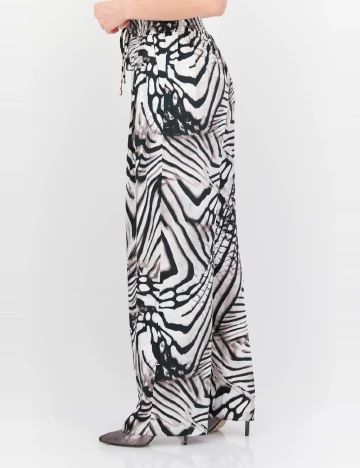 Pantaloni River Island, alb-negru