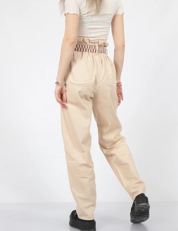 Pantaloni River Island, crem