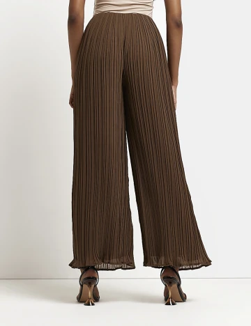 Pantaloni River Island, maro