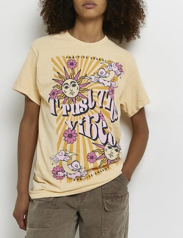 Tricou River Island, galben