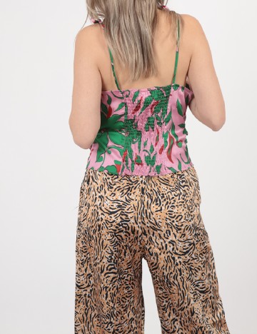 Maiou River Island, mov