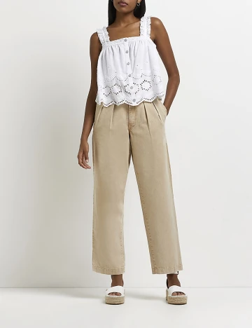 Top River Island, alb