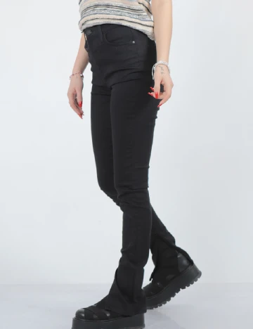 Pantaloni River Island, negru