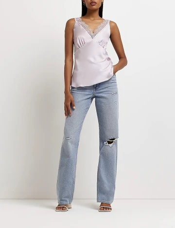 Maiou River Island, mov