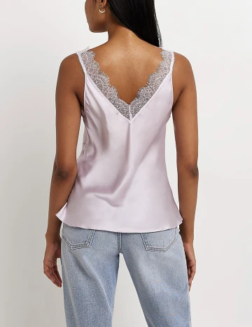 Maiou River Island, mov