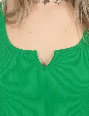Top River Island, verde