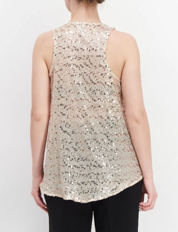 Maiou River Island, crem