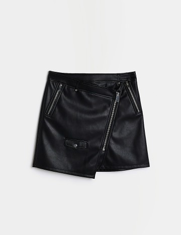 Fusta River Island, negru