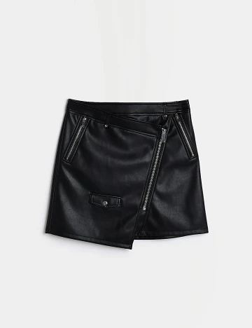 Fusta River Island, negru