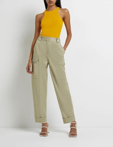 Maiou River Island, portocaliu