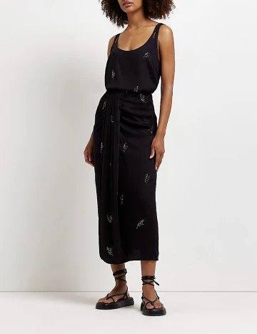 Fusta River Island, negru