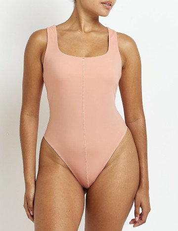 Body River Island, roz