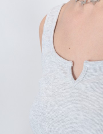 Top River Island, gri