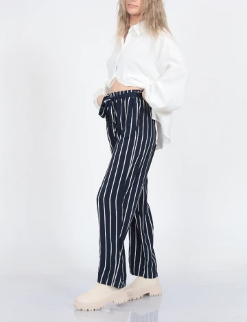 Pantaloni SHEIN, bleumarin Albastru