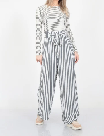 Pantaloni American Eagle, alb/gri