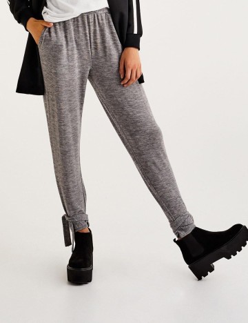 Pantaloni Pull&Bear, gri