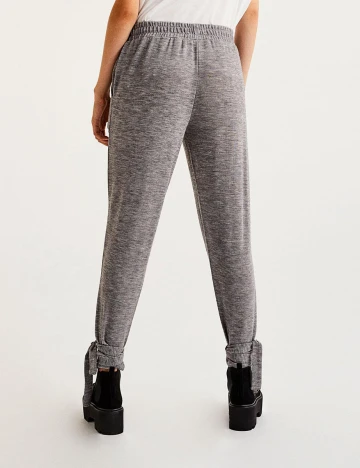 Pantaloni Pull&Bear, gri
