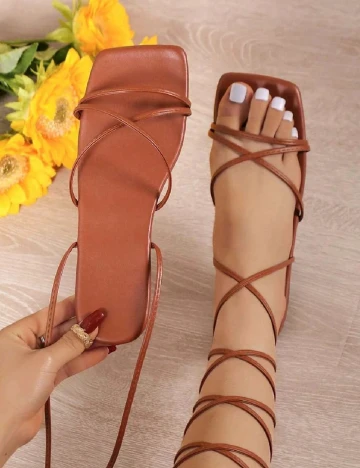 Sandale SHEIN, maro Maro