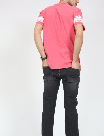 Tricou Guess, roz