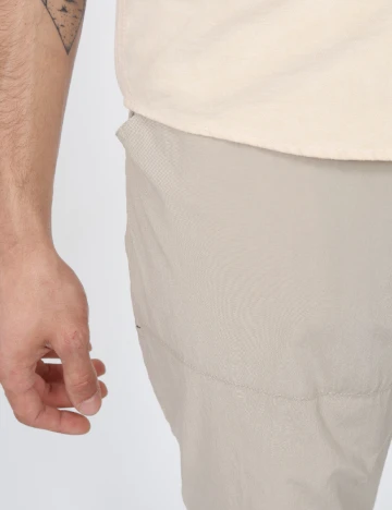 Pantaloni Guess, crem