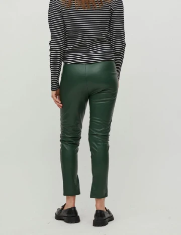 Pantaloni Vila, verde inchis Verde
